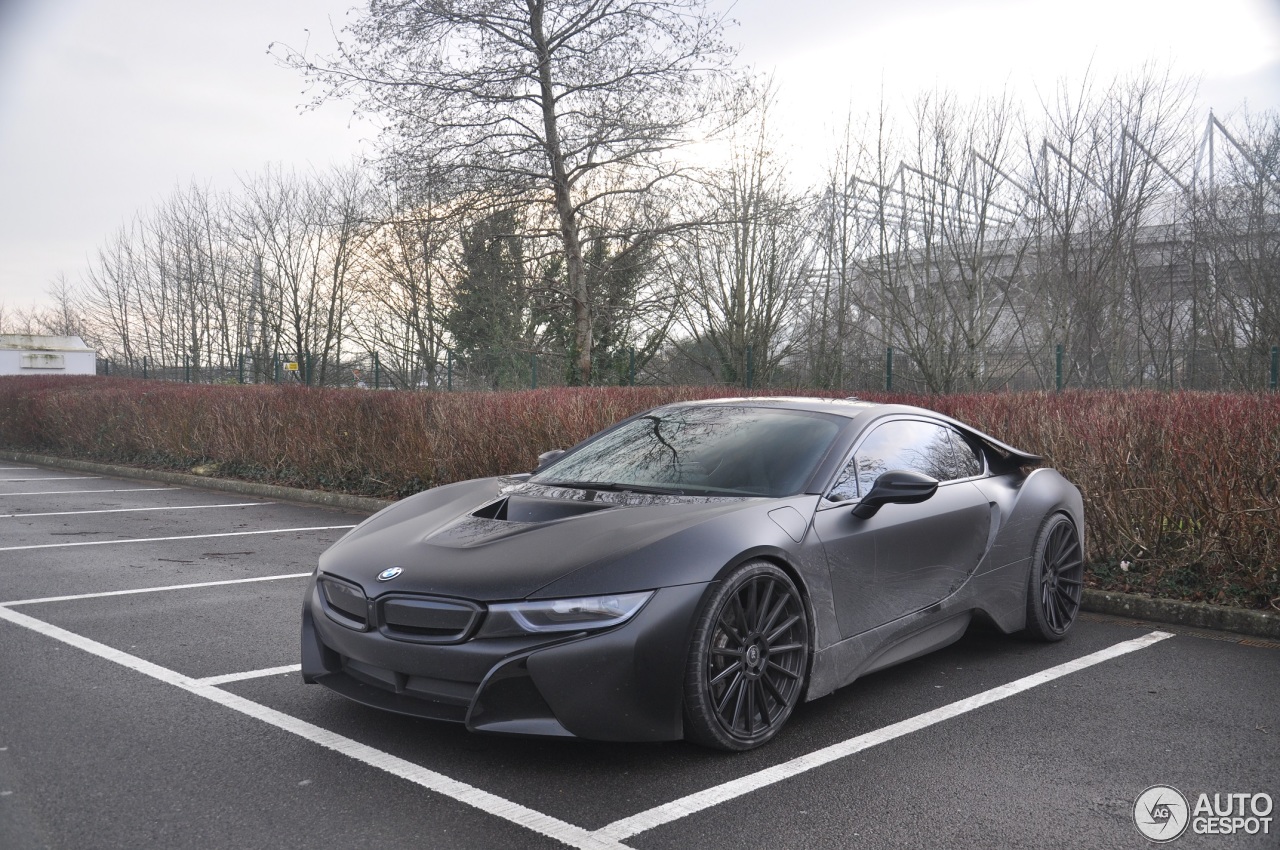 BMW i8