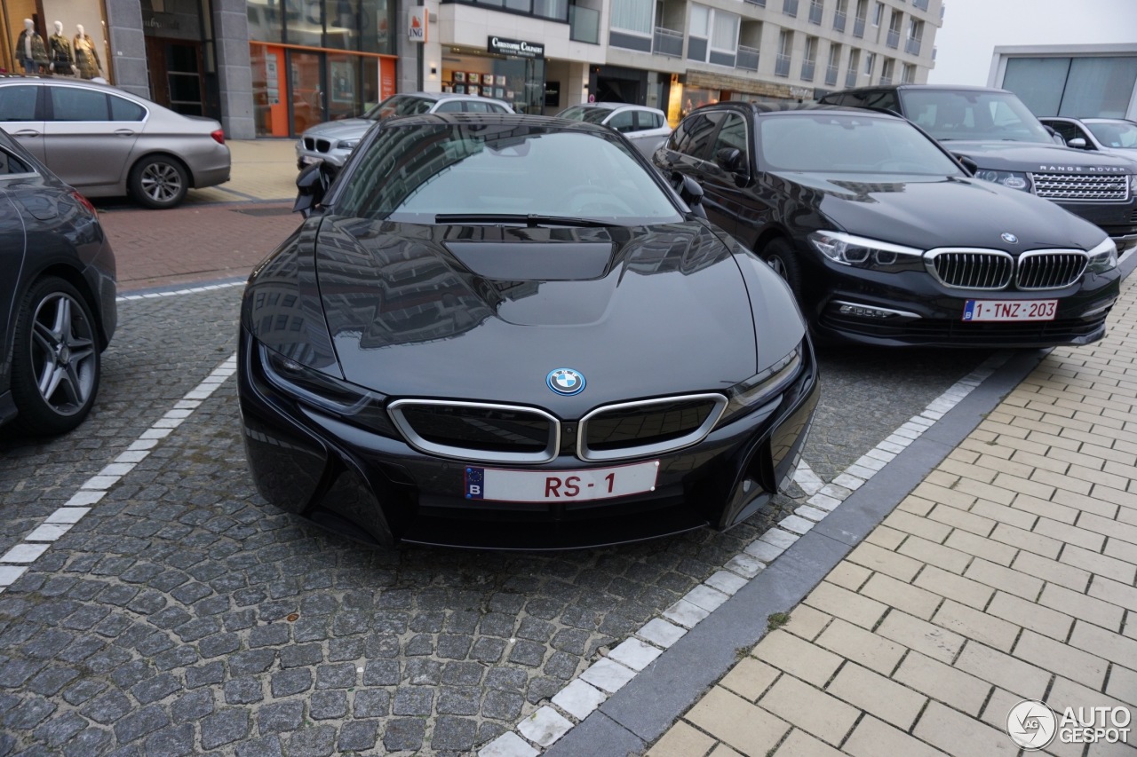 BMW i8