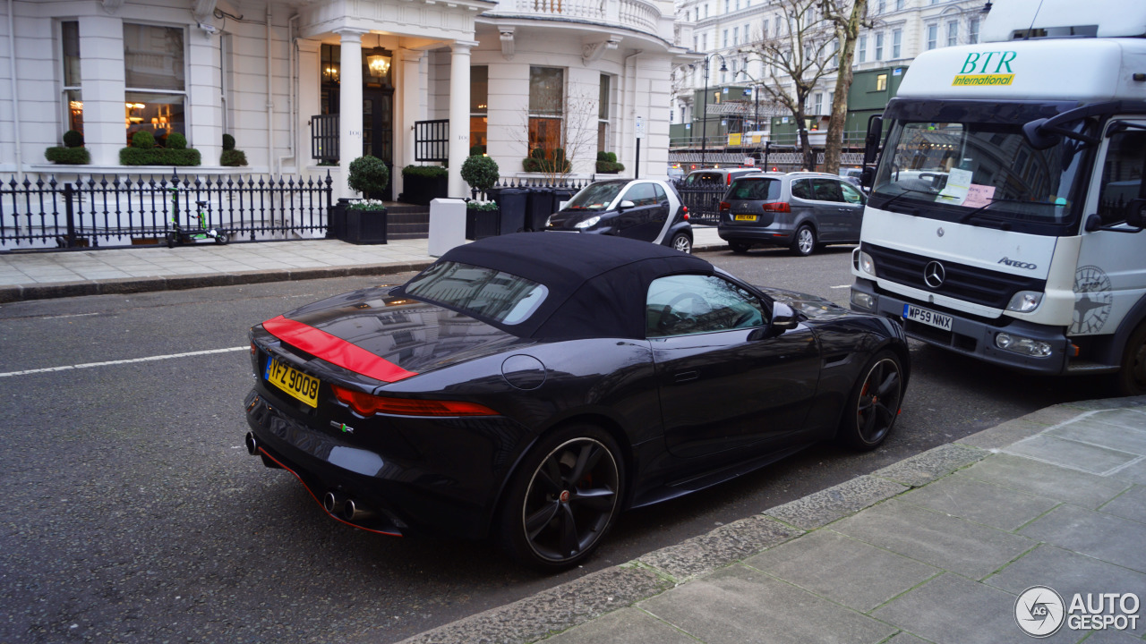 Jaguar F-TYPE R AWD Convertible