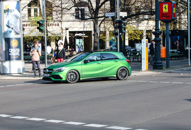 Mercedes-AMG A 45 W176 2015