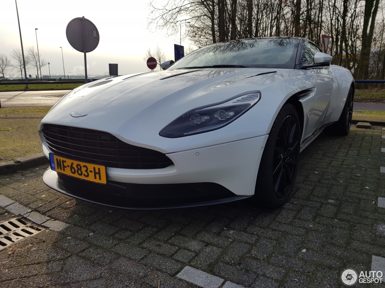 Aston Martin DB11 Launch Edition