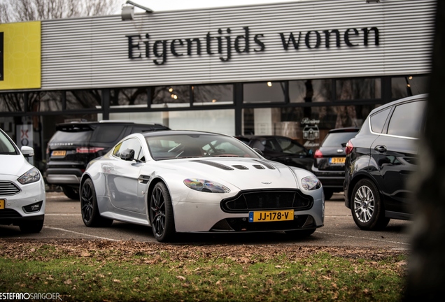 Aston Martin V12 Vantage S