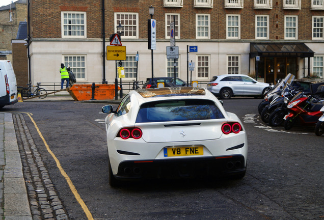 Ferrari GTC4Lusso T