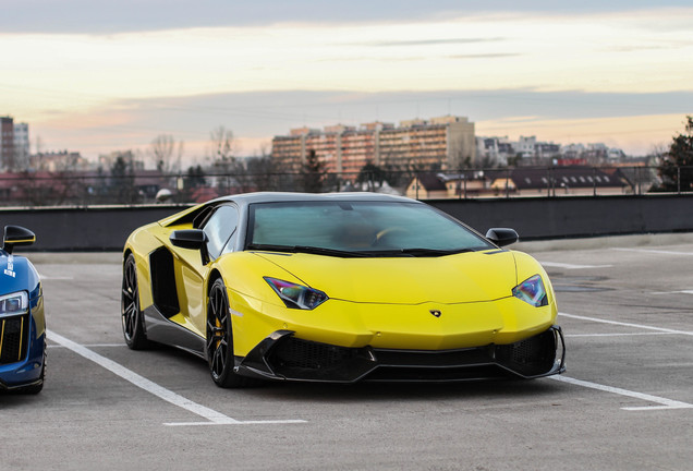 Lamborghini Aventador LP700-4