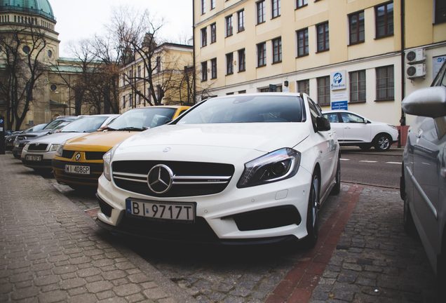 Mercedes-Benz A 45 AMG