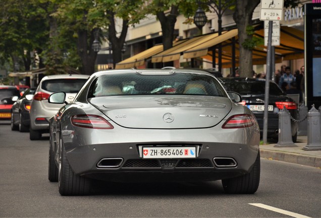 Mercedes-Benz SLS AMG