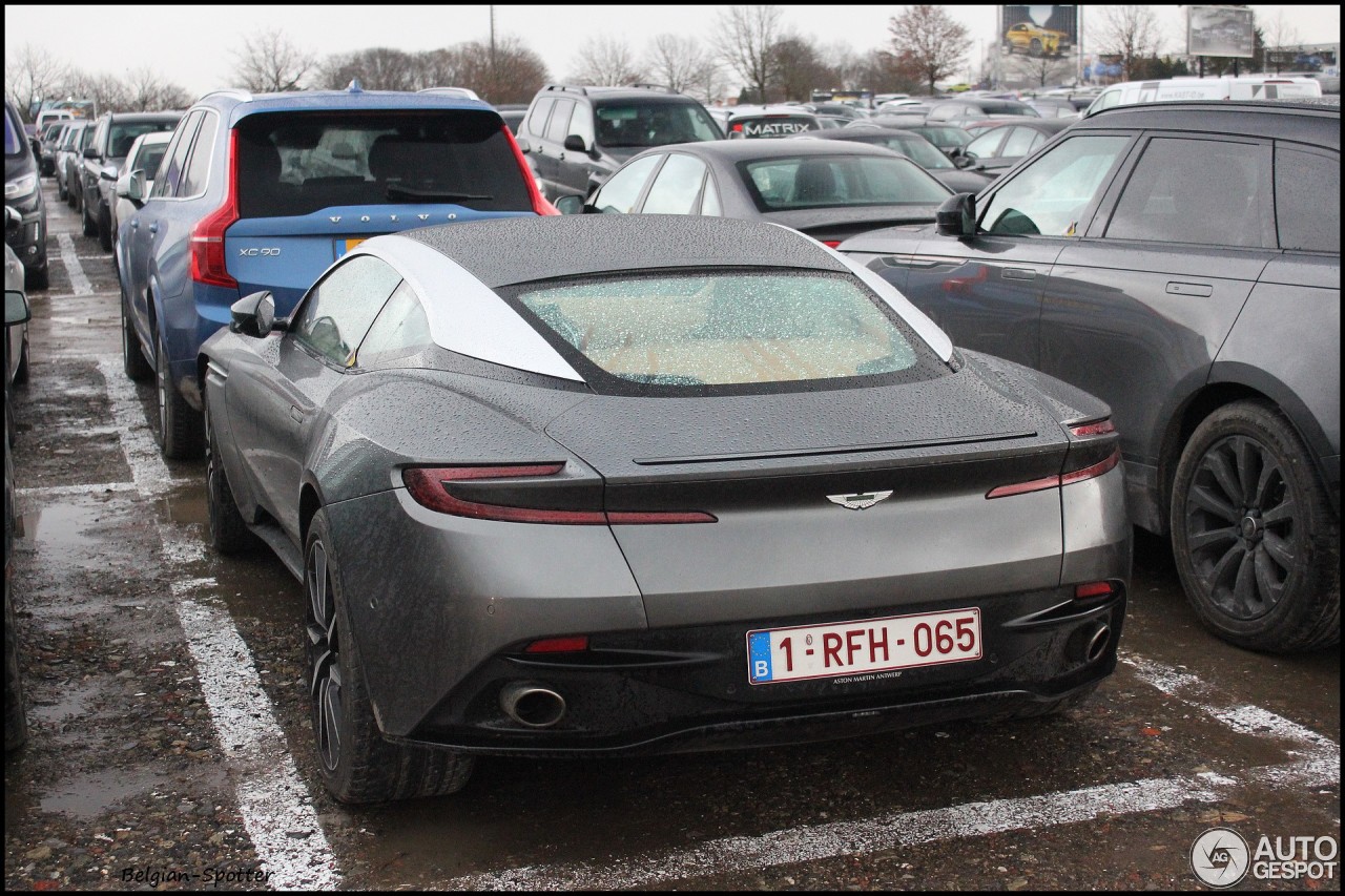 Aston Martin DB11