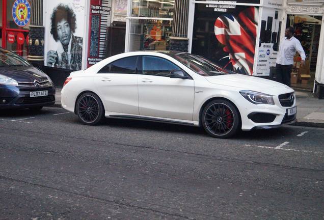 Mercedes-Benz CLA 45 AMG C117