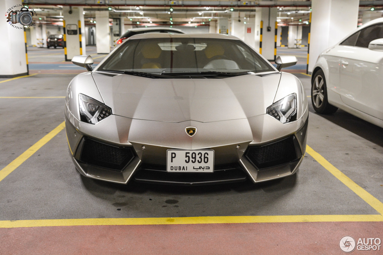 Lamborghini Aventador LP700-4