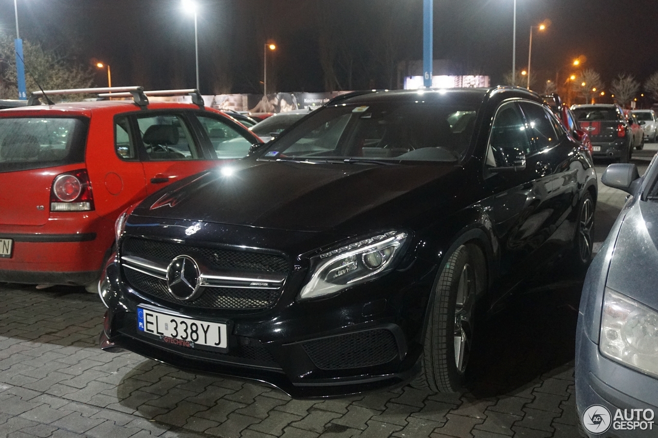 Mercedes-AMG GLA 45 X156