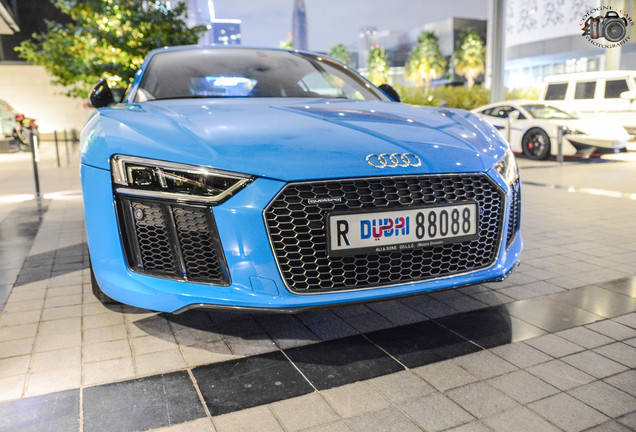 Audi R8 V10 Plus 2015