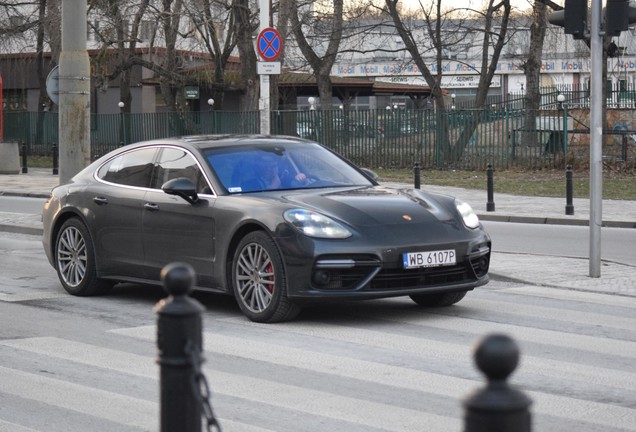 Porsche 971 Panamera Turbo