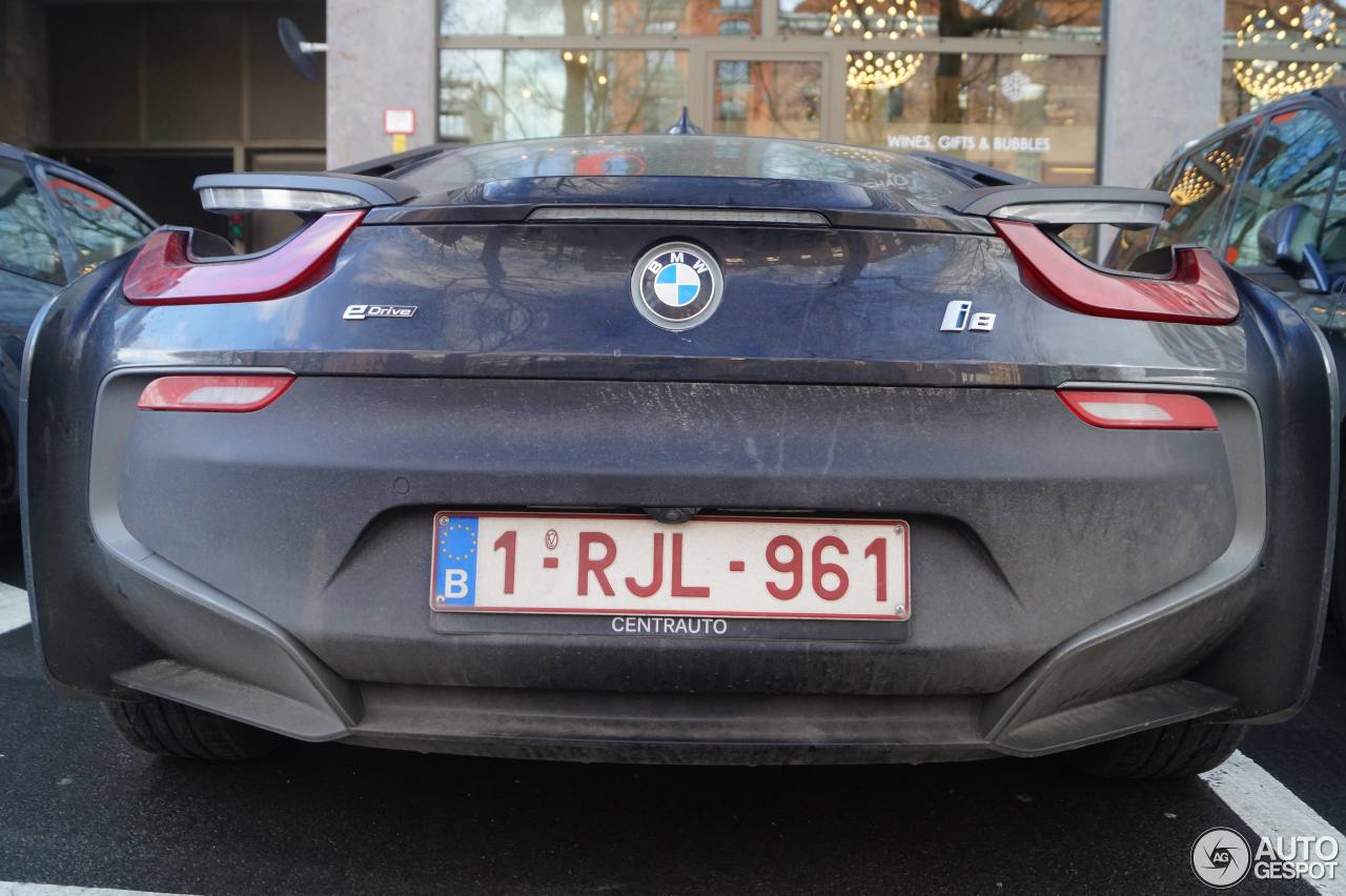 BMW i8