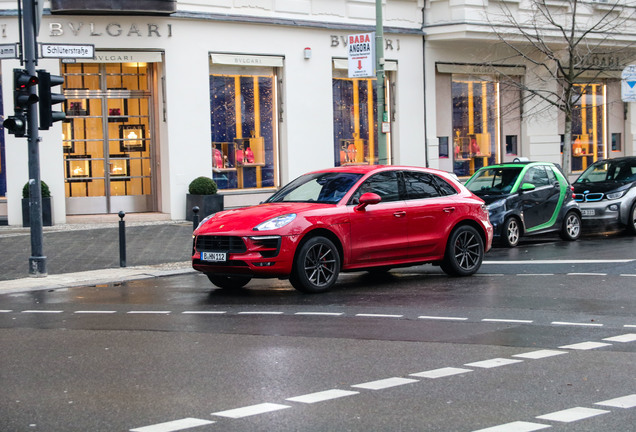 Porsche 95B Macan GTS