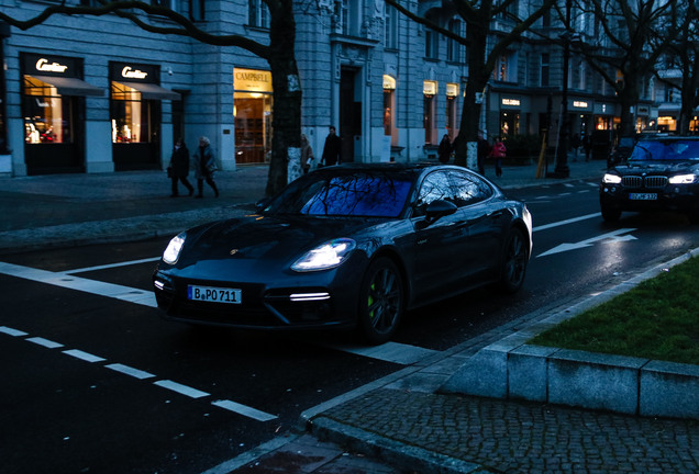 Porsche 971 Panamera Turbo S E-Hybrid