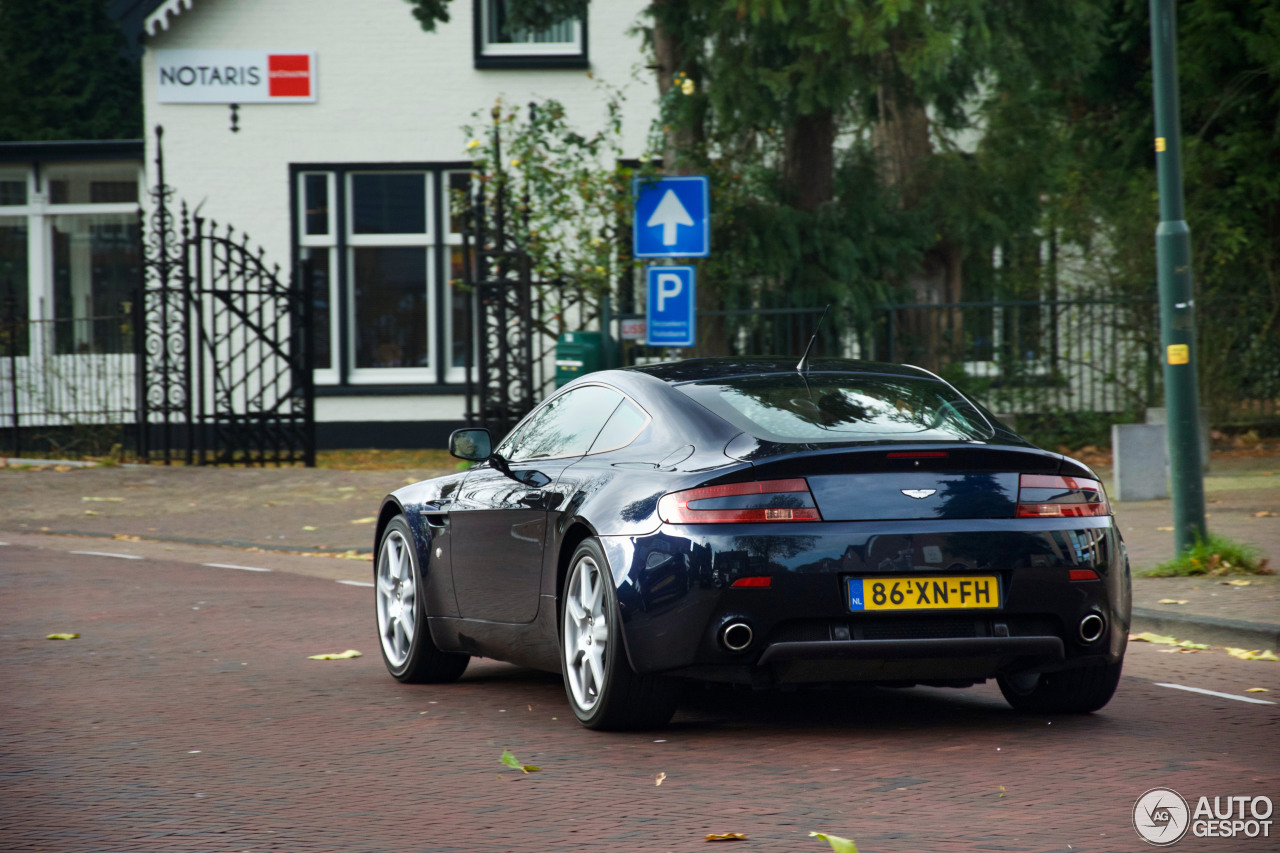 Aston Martin V8 Vantage