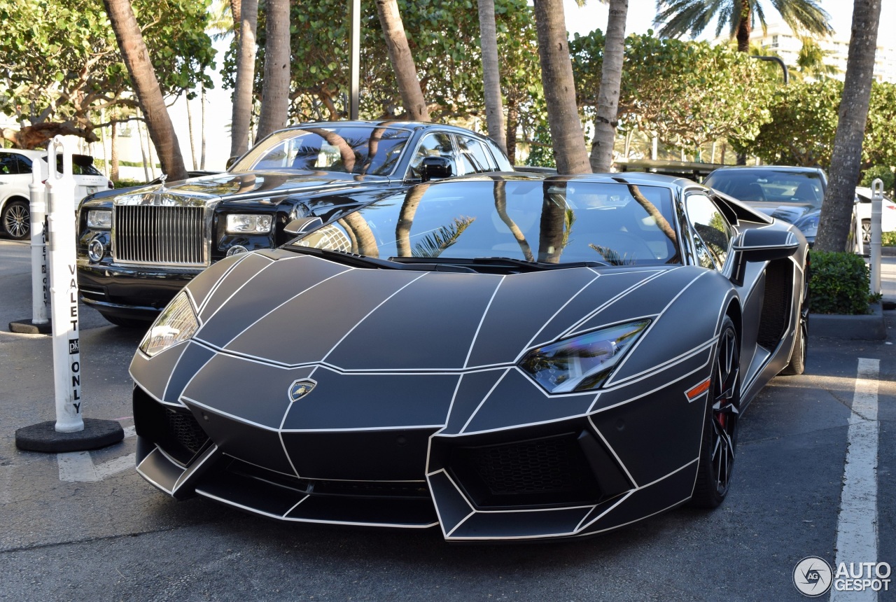 Lamborghini Aventador LP700-4 Roadster