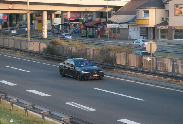 BMW M5 F10 2011