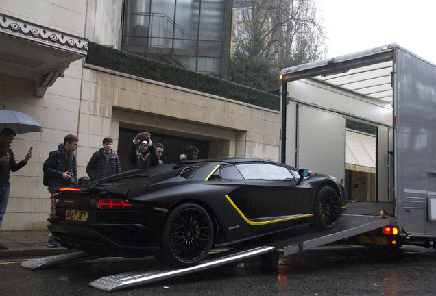 Lamborghini Aventador S LP740-4 Roadster