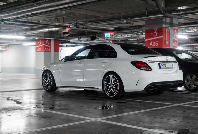 Mercedes-AMG C 63 S W205