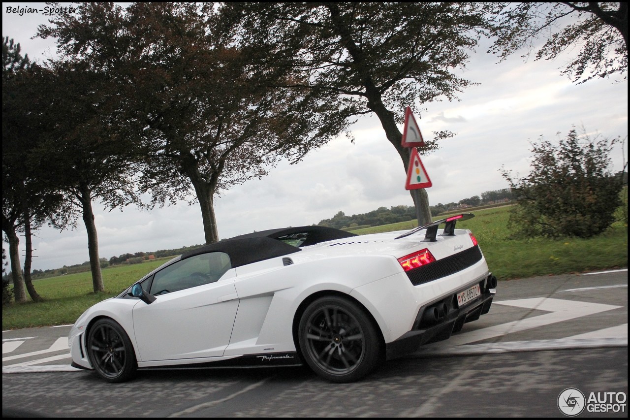 Lamborghini Gallardo LP570-4 Spyder Performante