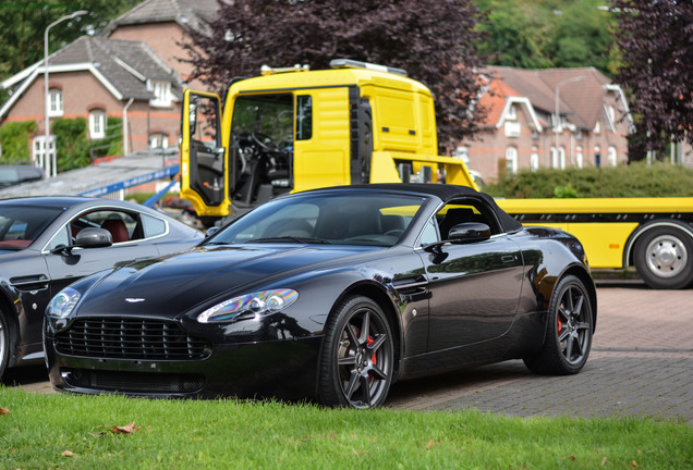 Aston Martin V8 Vantage Roadster