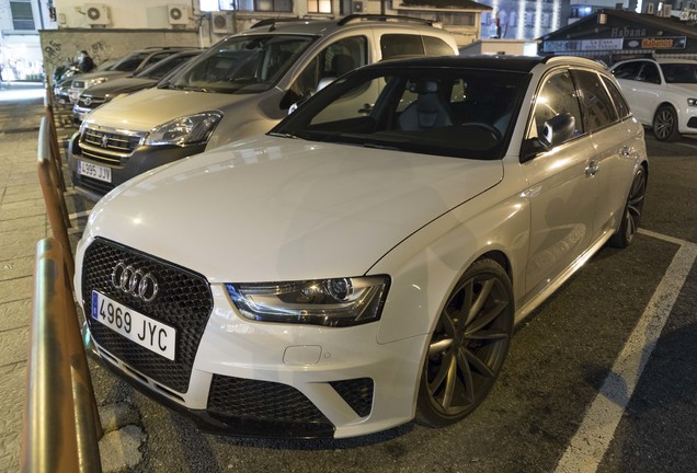 Audi RS4 Avant B8