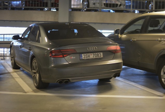 Audi S8 D4 Plus