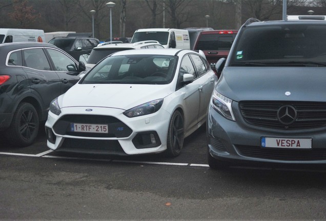 Ford Focus RS 2015