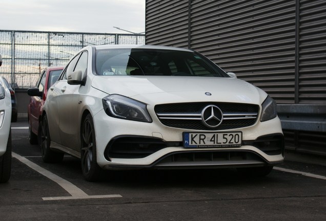 Mercedes-AMG A 45 W176 2015