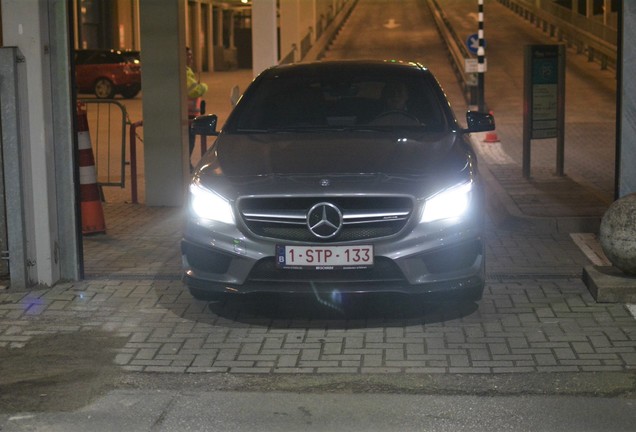 Mercedes-AMG CLA 45 Shooting Brake X117