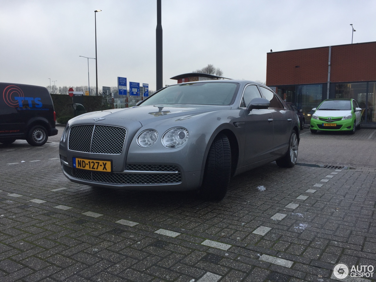 Bentley Flying Spur W12