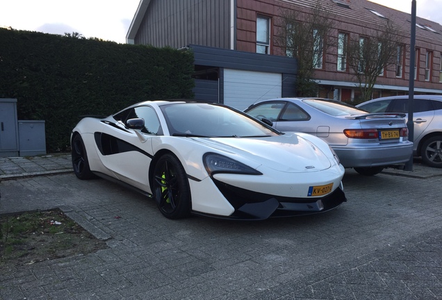 McLaren 570S