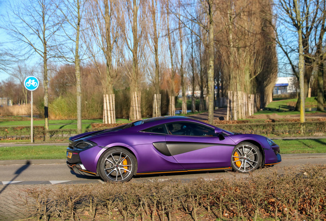 McLaren 570S