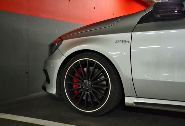 Mercedes-Benz A 45 AMG