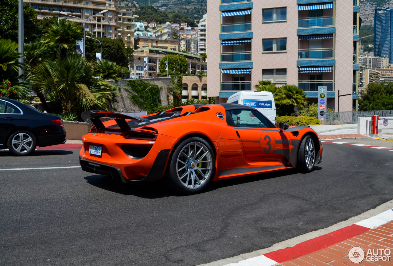 Porsche 918 Spyder Weissach Package