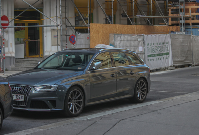 Audi RS4 Avant B8