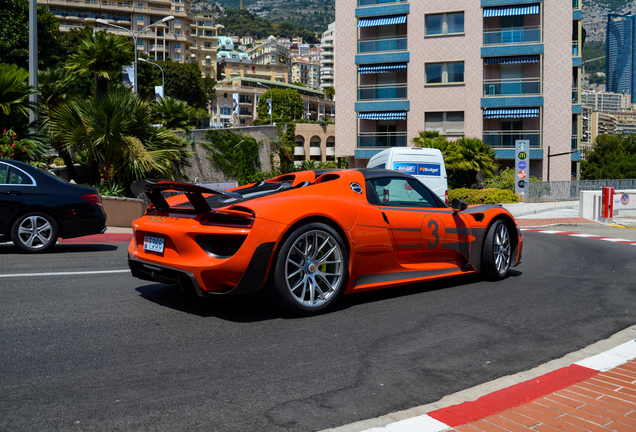 Porsche 918 Spyder Weissach Package