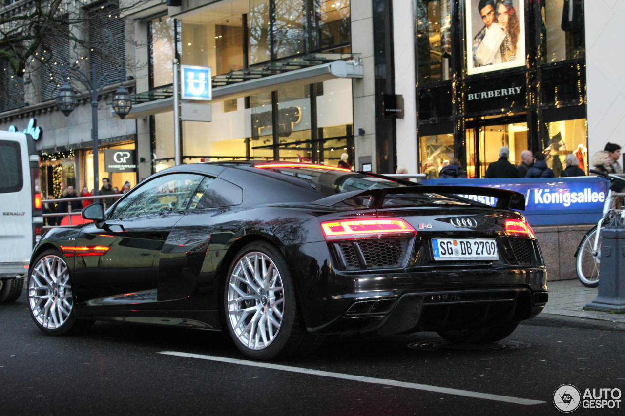 Audi R8 V10 Plus 2015