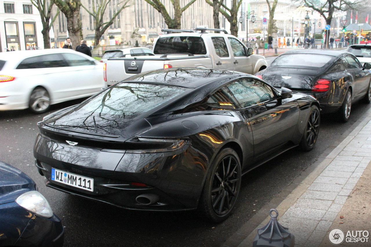 Aston Martin DB11