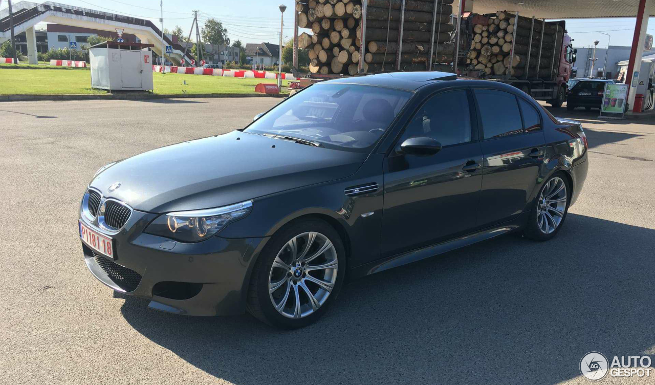 BMW M5 E60 2007