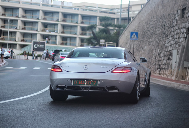 Mercedes-Benz SLS AMG