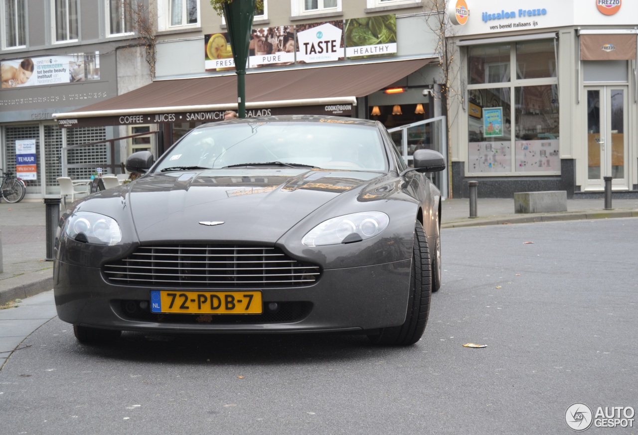 Aston Martin V8 Vantage