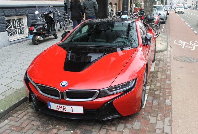 BMW i8 Protonic Red Edition