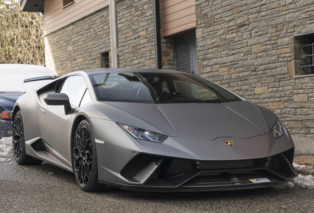 Lamborghini Huracán LP640-4 Performante