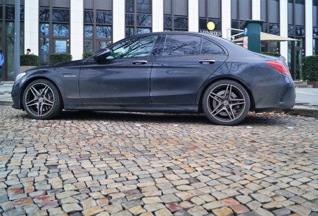 Mercedes-AMG C 63 W205