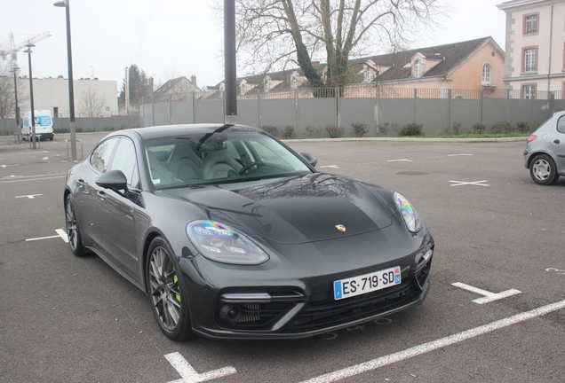 Porsche 971 Panamera Turbo S E-Hybrid