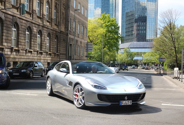 Ferrari GTC4Lusso T