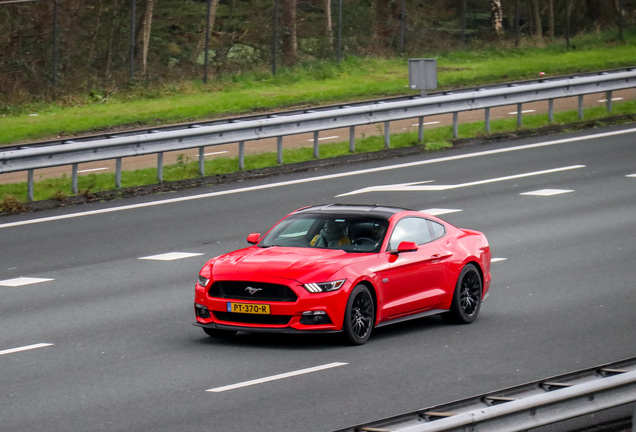 Ford Mustang GT 2015