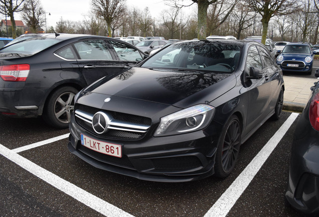 Mercedes-Benz A 45 AMG